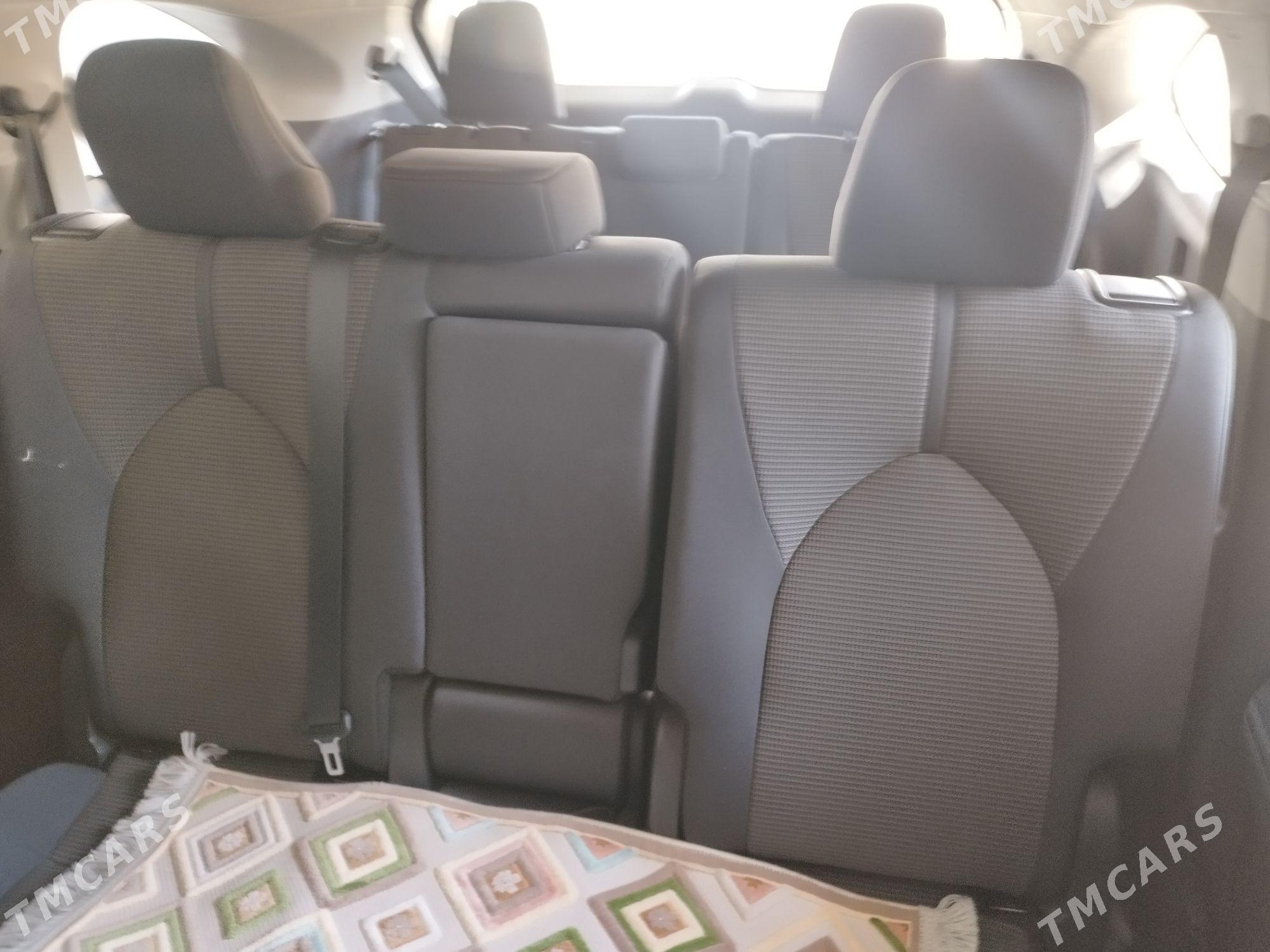 Toyota Highlander 2023 - 450 000 TMT - Нефтегаз (ул. Андалиб-Юбилейная) - img 5