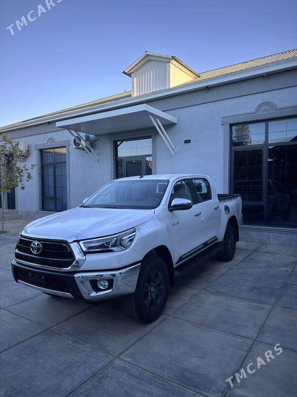 Toyota Hilux 2025 - 637 000 TMT - Aşgabat - img 3