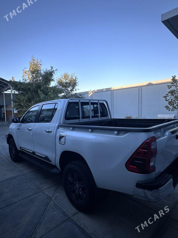 Toyota Hilux 2025 - 637 000 TMT - Aşgabat - img 6