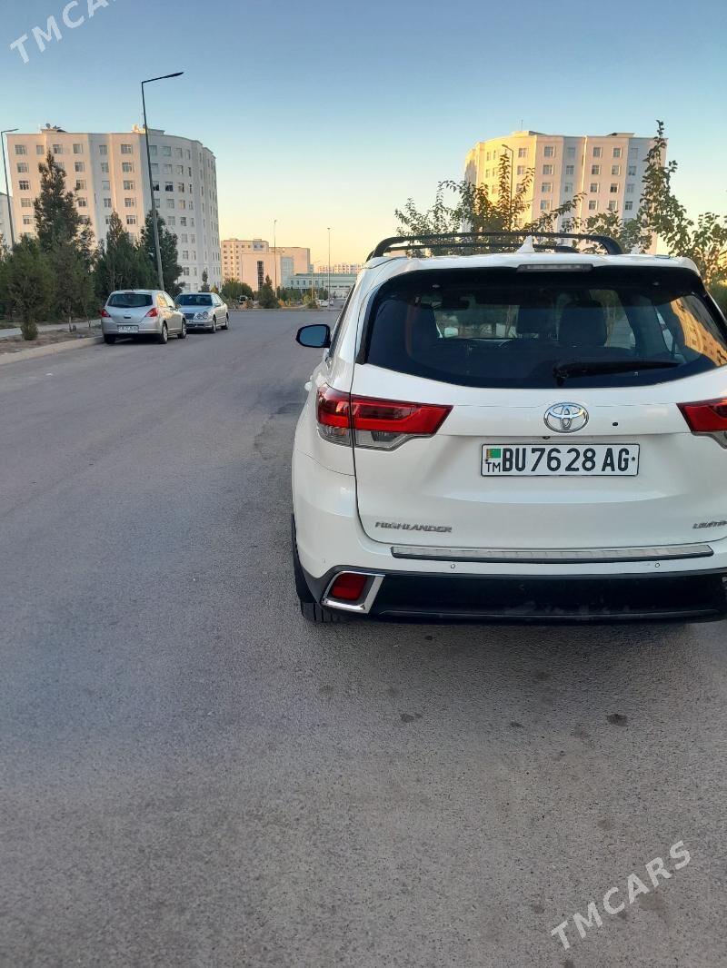 Toyota Highlander 2018 - 420 000 TMT - Atatürk köç. - img 5