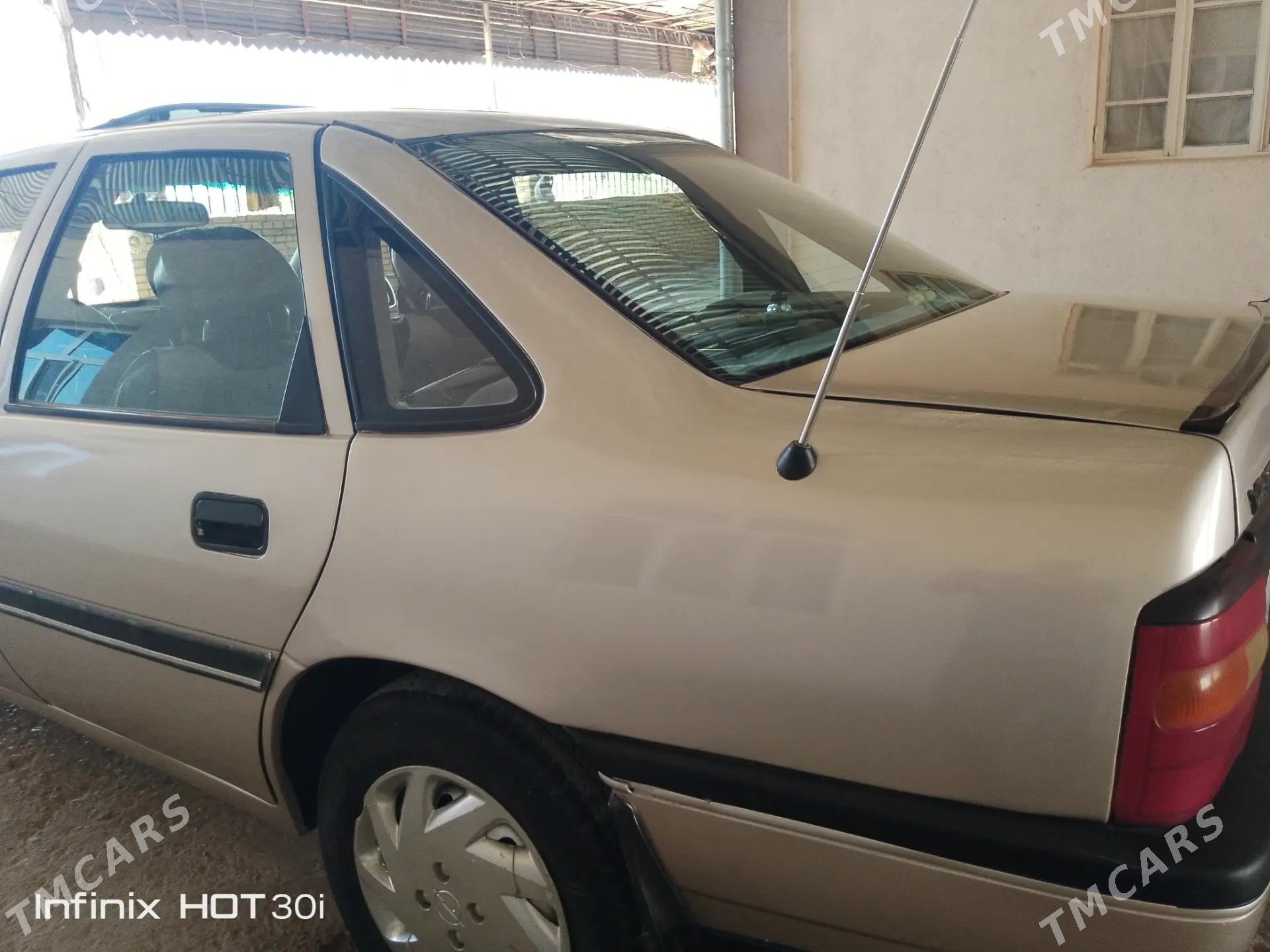 Opel Vectra 1990 - 38 000 TMT - Мургап - img 2