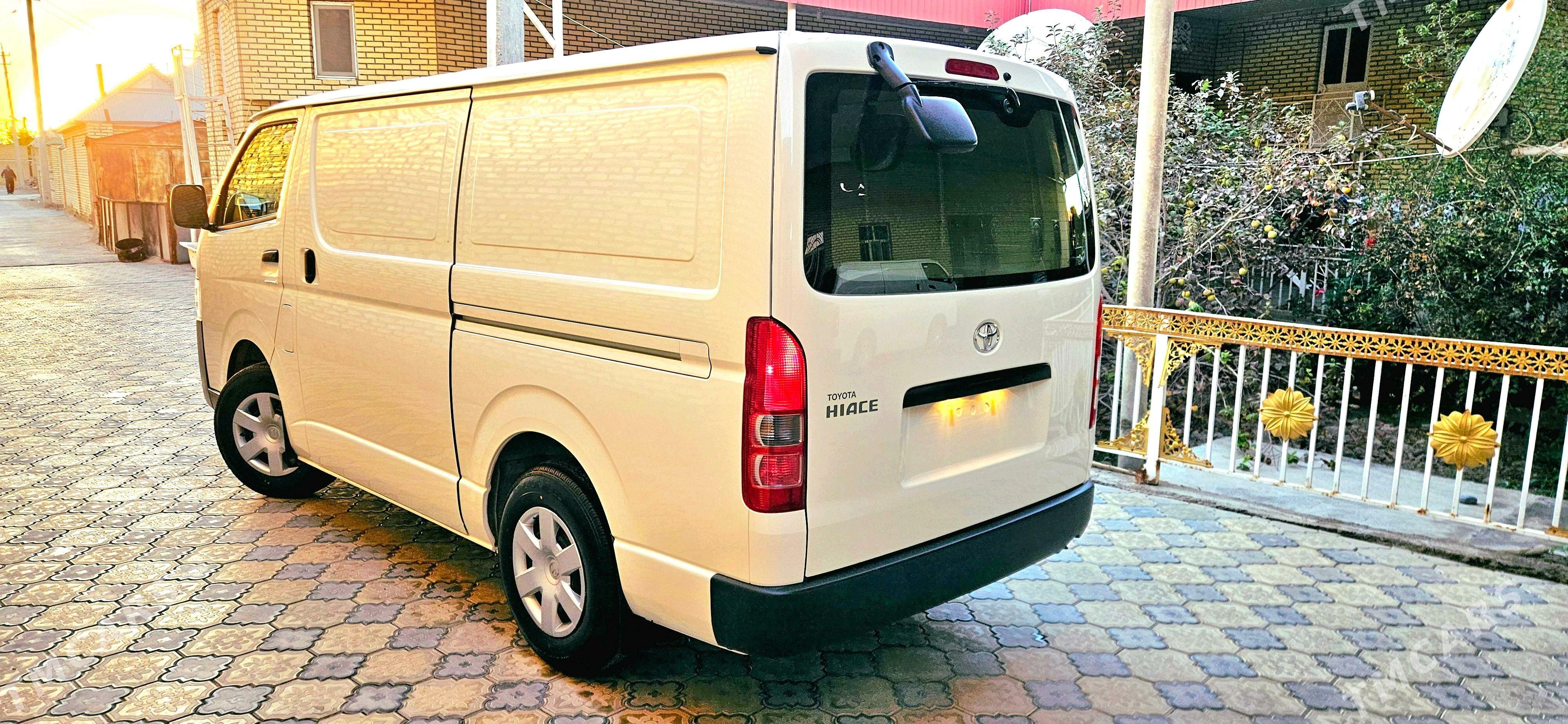 Toyota Hiace 2025 - 475 000 TMT - Мары - img 9