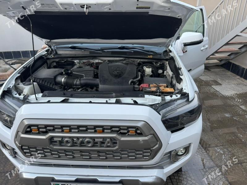 Toyota Tacoma 2021 - 430 000 TMT - Ашхабад - img 6