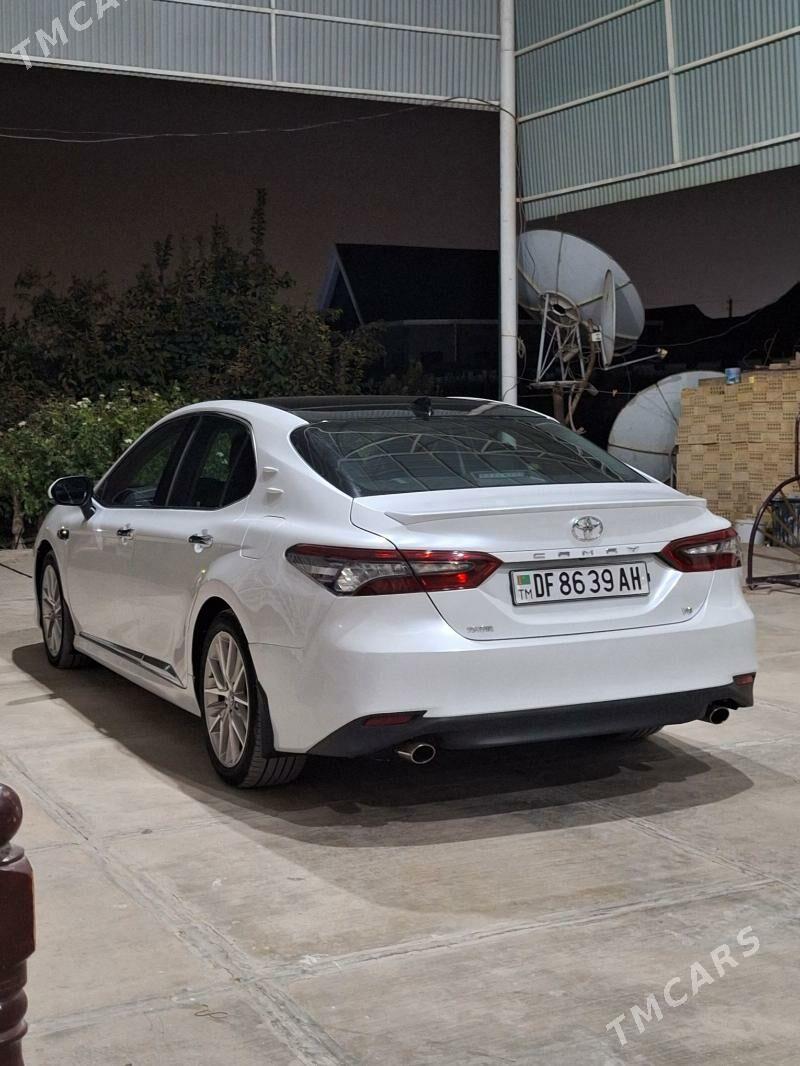 Toyota Camry 2020 - 500 000 TMT - Гуртли - img 2