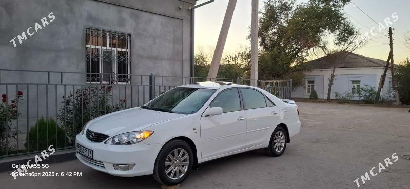 Toyota Camry 2003 - 184 000 TMT - Дашогуз - img 10