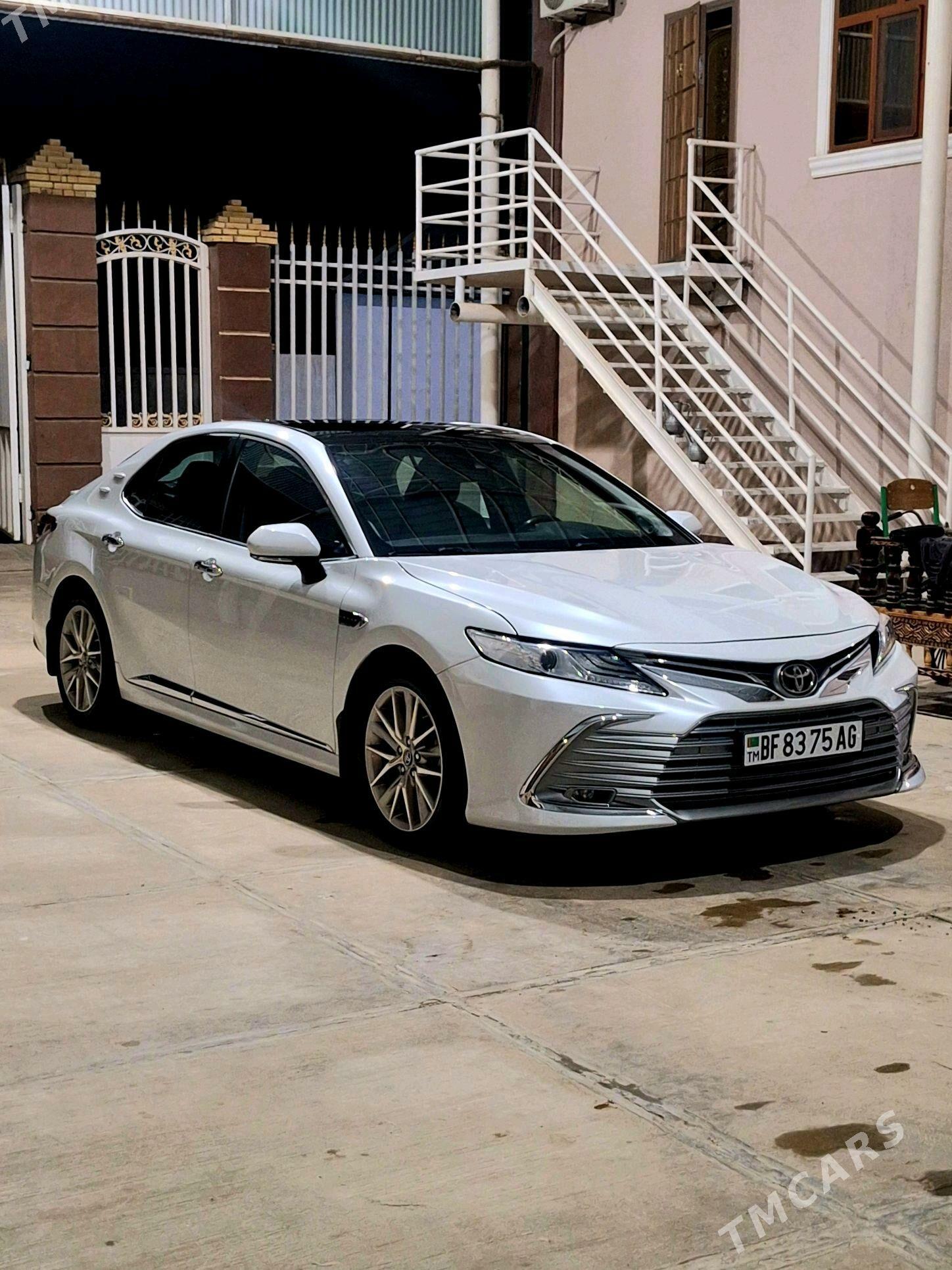 Toyota Camry 2020 - 500 000 TMT - Гуртли - img 4
