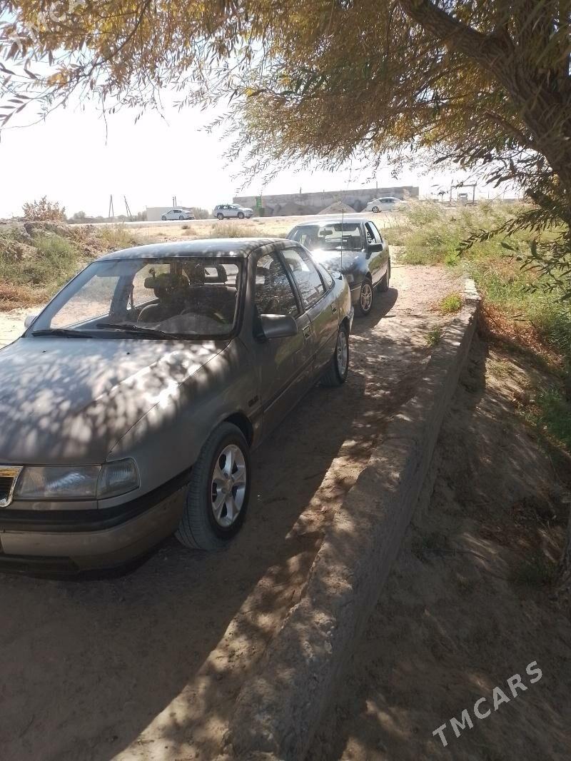 Opel Vectra 1990 - 28 000 TMT - Мары - img 3