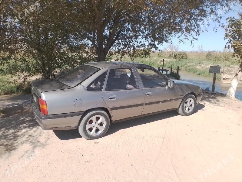 Opel Vectra 1990 - 28 000 TMT - Мары - img 5