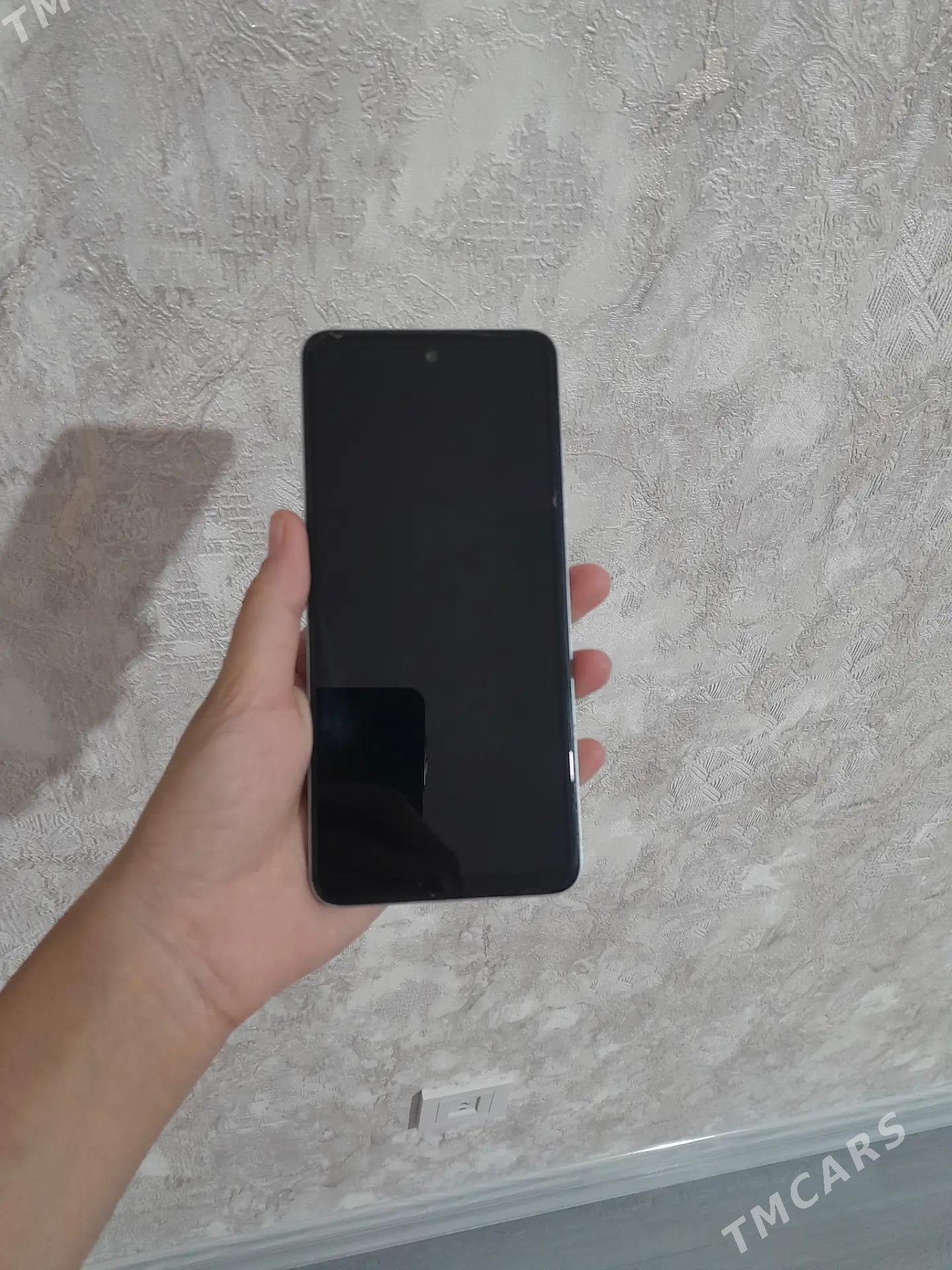 Tecno Spark Go 6/64 - Гумдаг - img 3