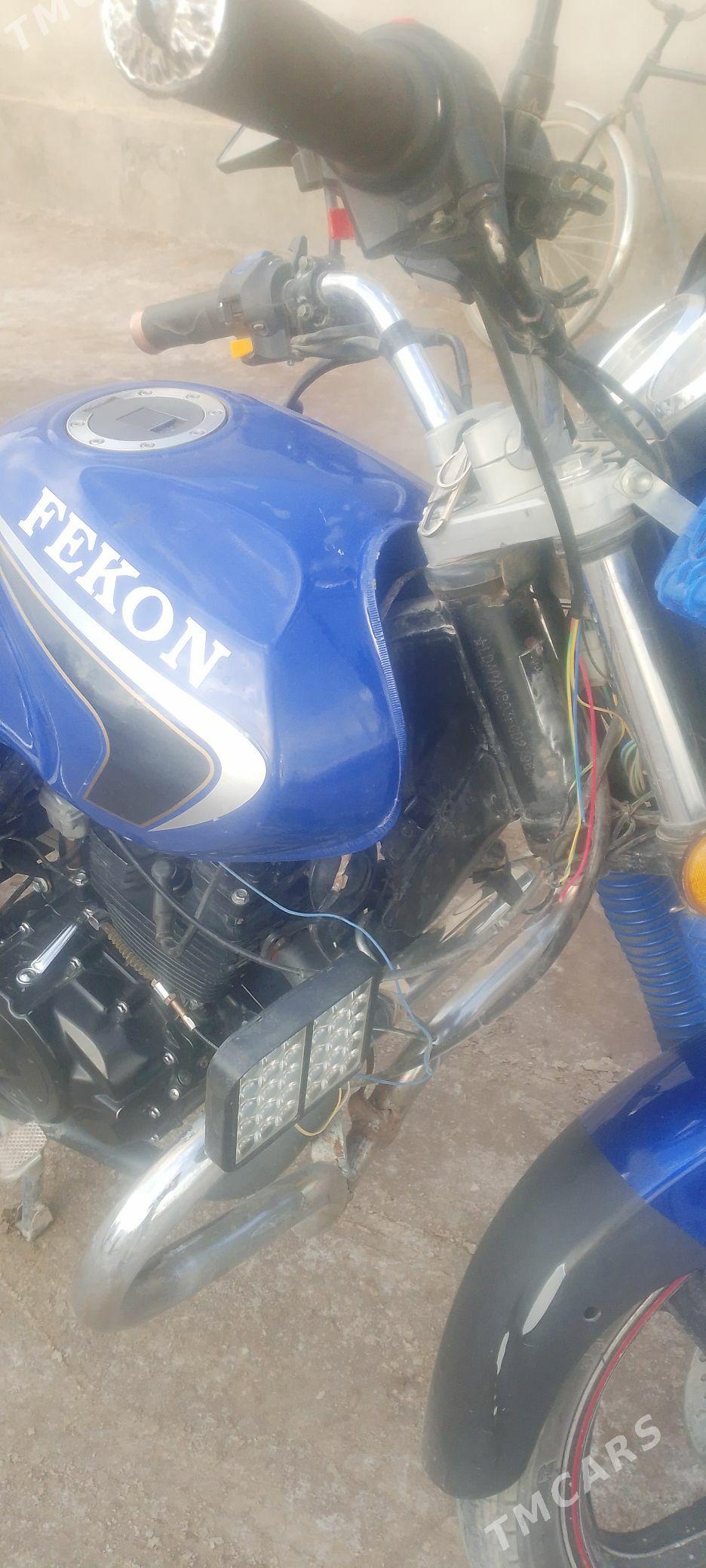 Fekon FK150-8G 2016 - 20 000 TMT - Достлук - img 1