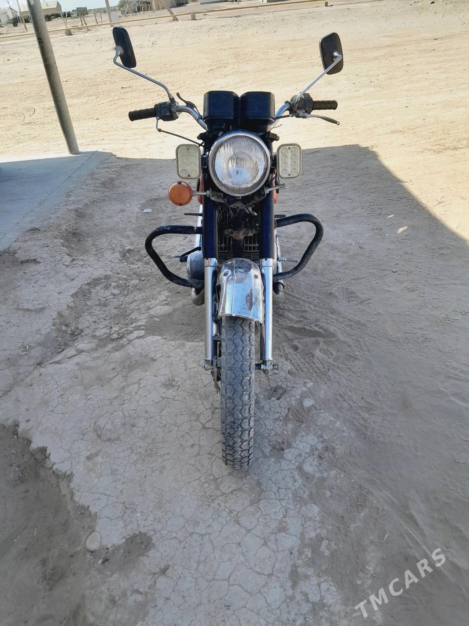 Iž Ýupiter 1994 - 11 000 TMT - Babadaýhan - img 2