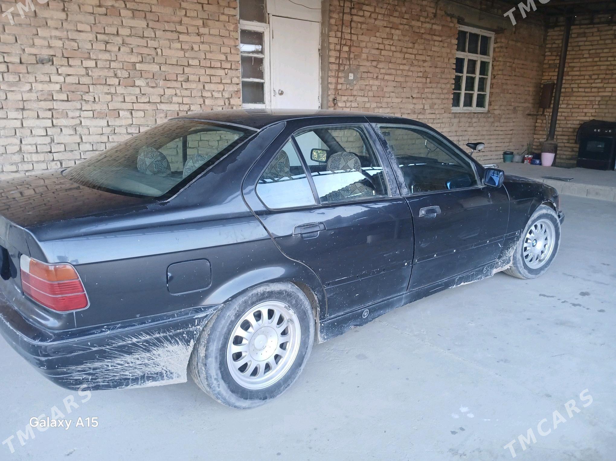 BMW 320 1992 - 29 000 TMT - Kaka - img 4