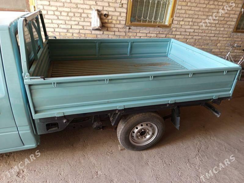 Isuzu Amigo 1995 - 100 000 TMT - Türkmenabat - img 2
