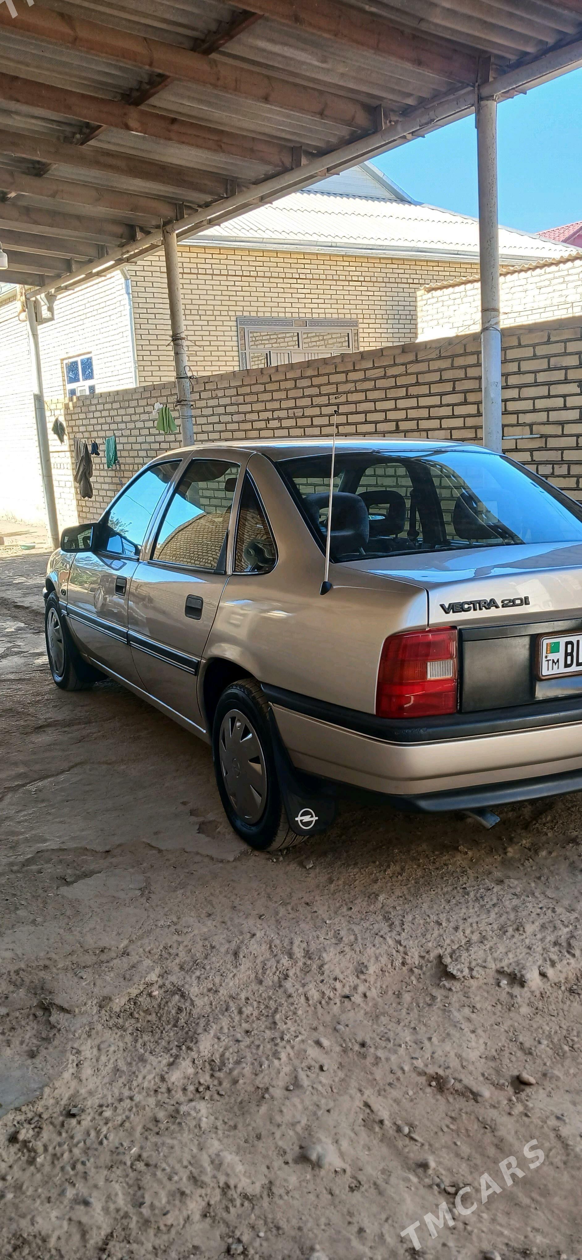 Opel Vectra 1992 - 48 000 TMT - Мары - img 2