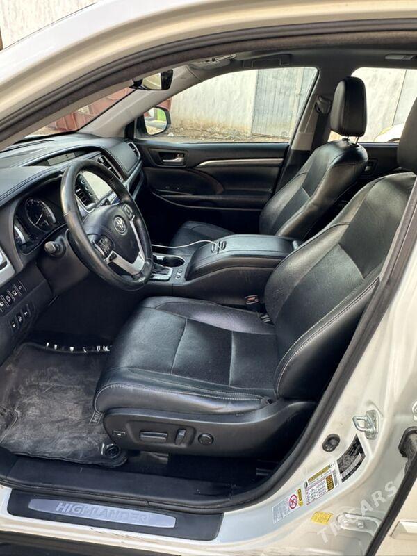 Toyota Highlander 2017 - 460 000 TMT - 11 мкр - img 4