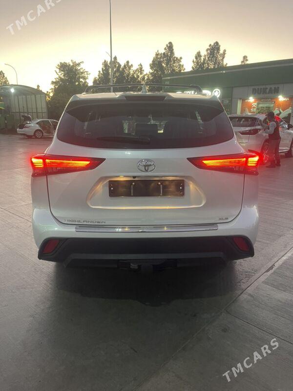 Toyota Highlander 2022 - 560 000 TMT - Aşgabat - img 3