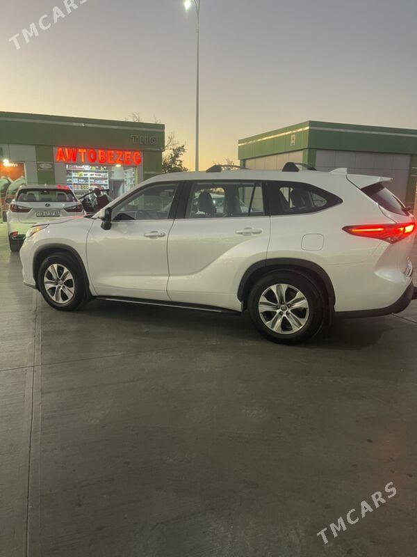 Toyota Highlander 2022 - 560 000 TMT - Aşgabat - img 2