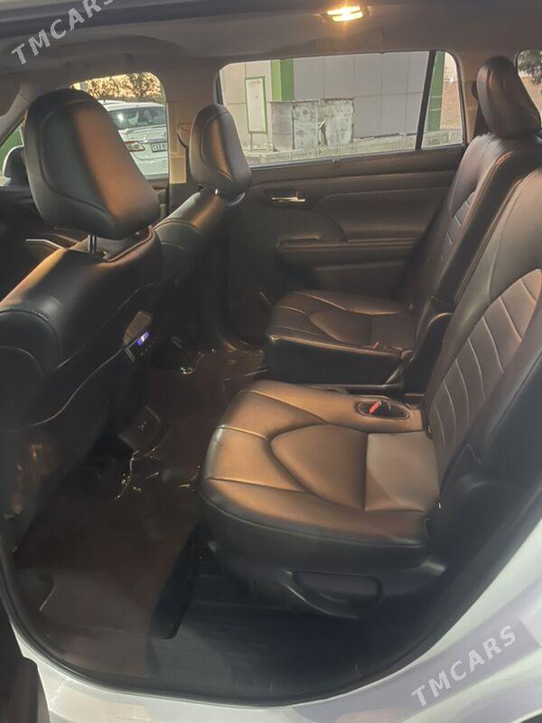 Toyota Highlander 2022 - 560 000 TMT - Aşgabat - img 10