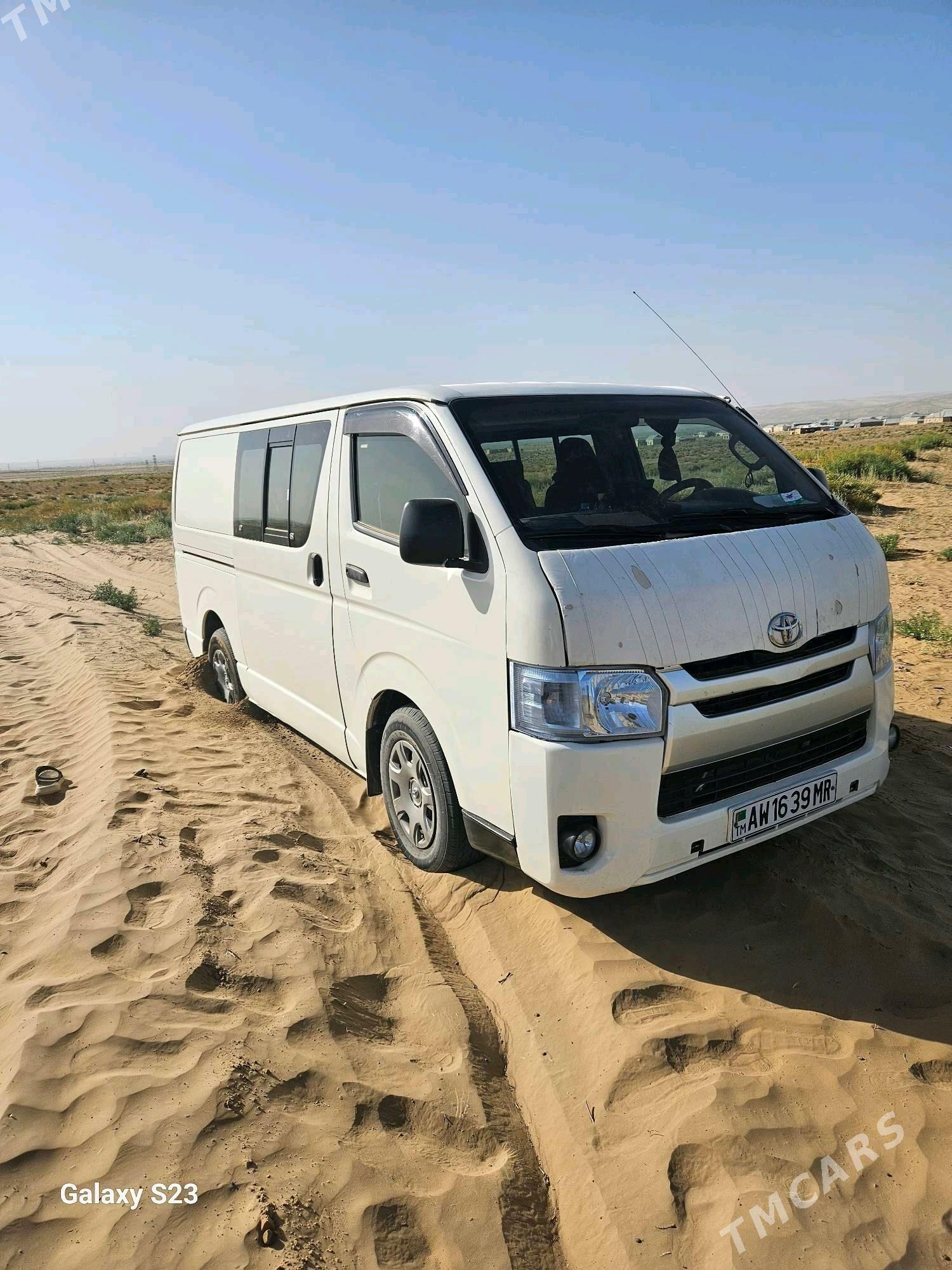 Toyota Hiace 2008 - 250 000 TMT - Векильбазар - img 1