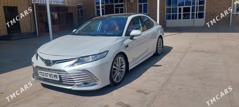 Toyota Camry 2018 - 346 000 TMT - Мары - img 3