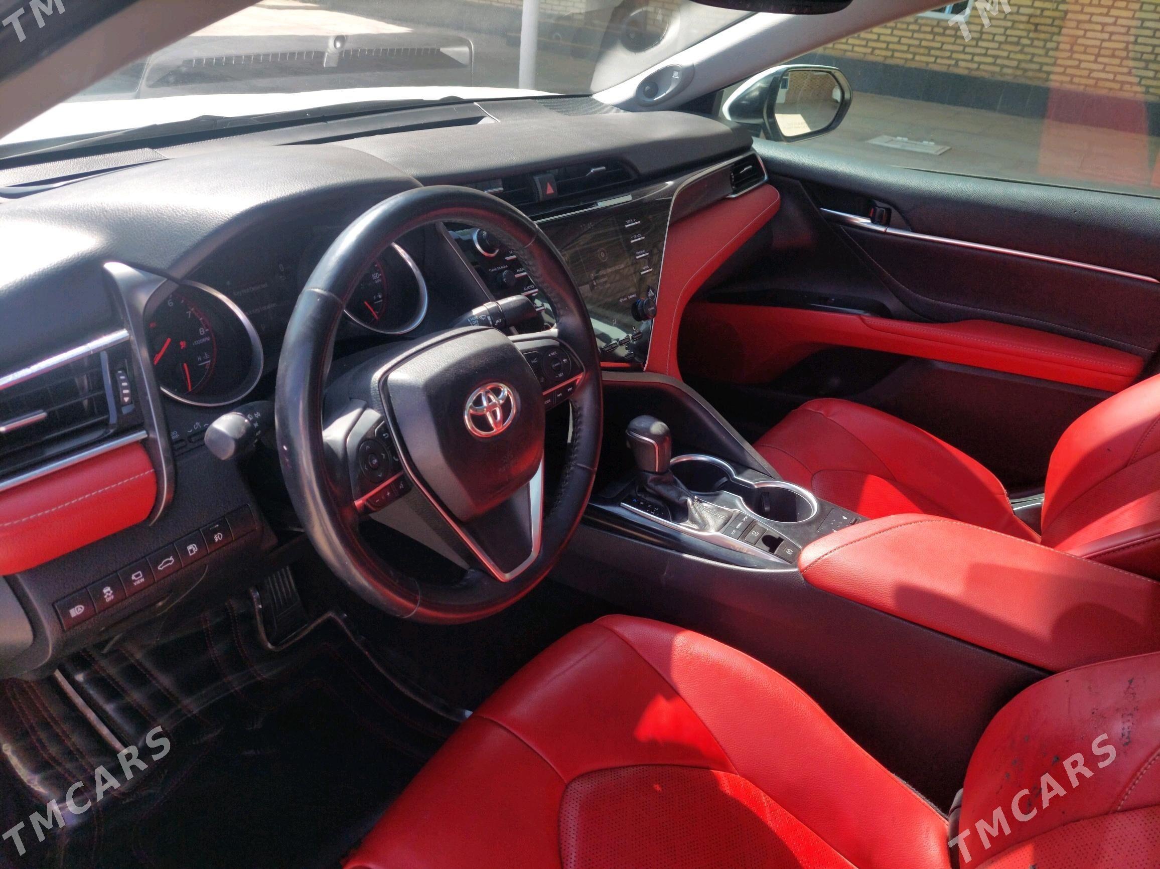 Toyota Camry 2018 - 346 000 TMT - Мары - img 7