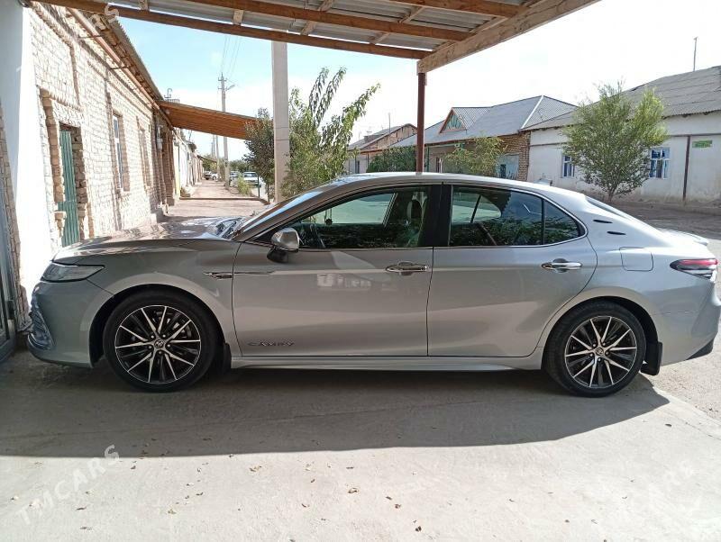 Toyota Camry 2021 - 370 000 TMT - Boldumsaz - img 3
