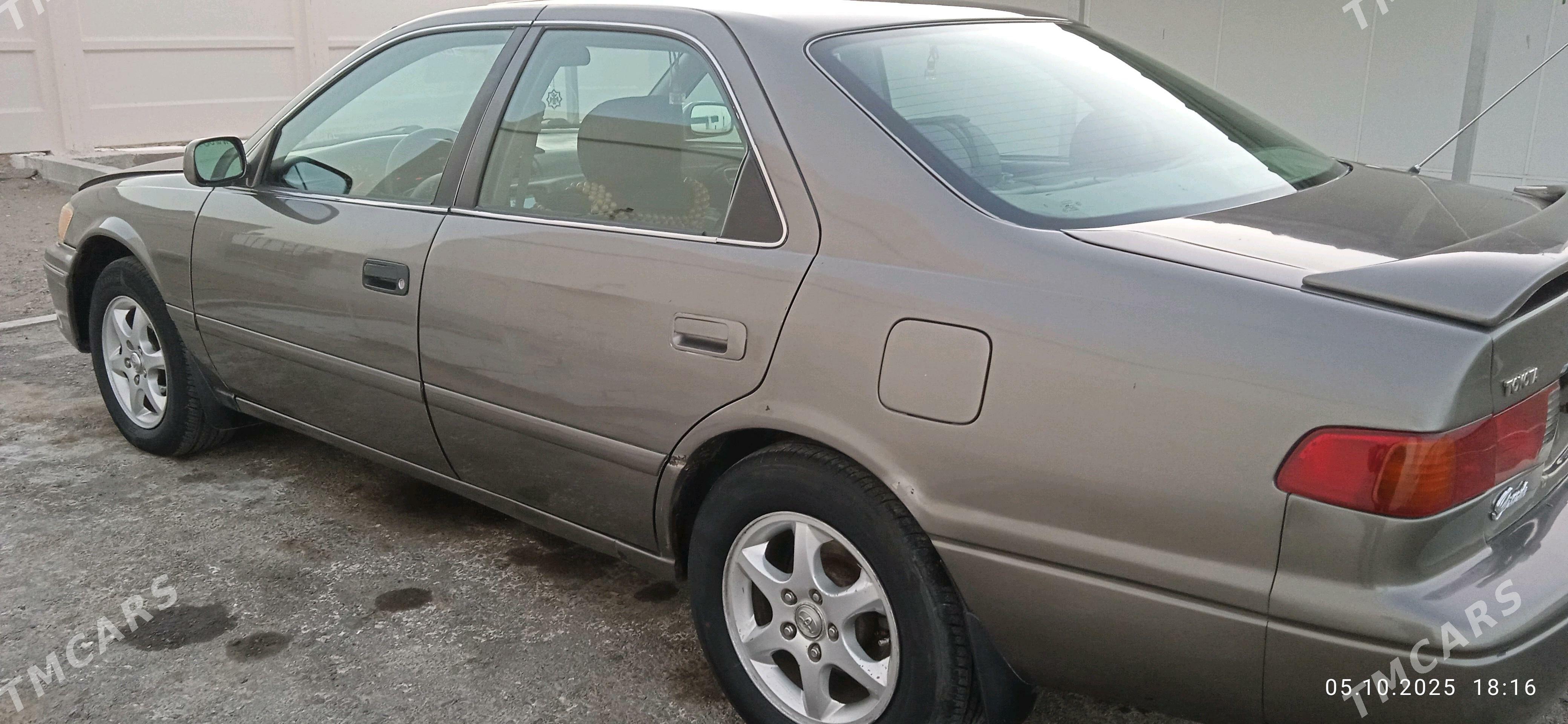 Toyota Camry 2000 - 162 000 TMT - Saýat - img 3