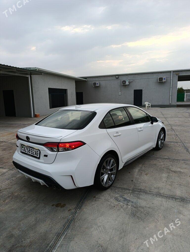 Toyota Corolla 2022 - 258 000 TMT - Büzmeýin - img 3