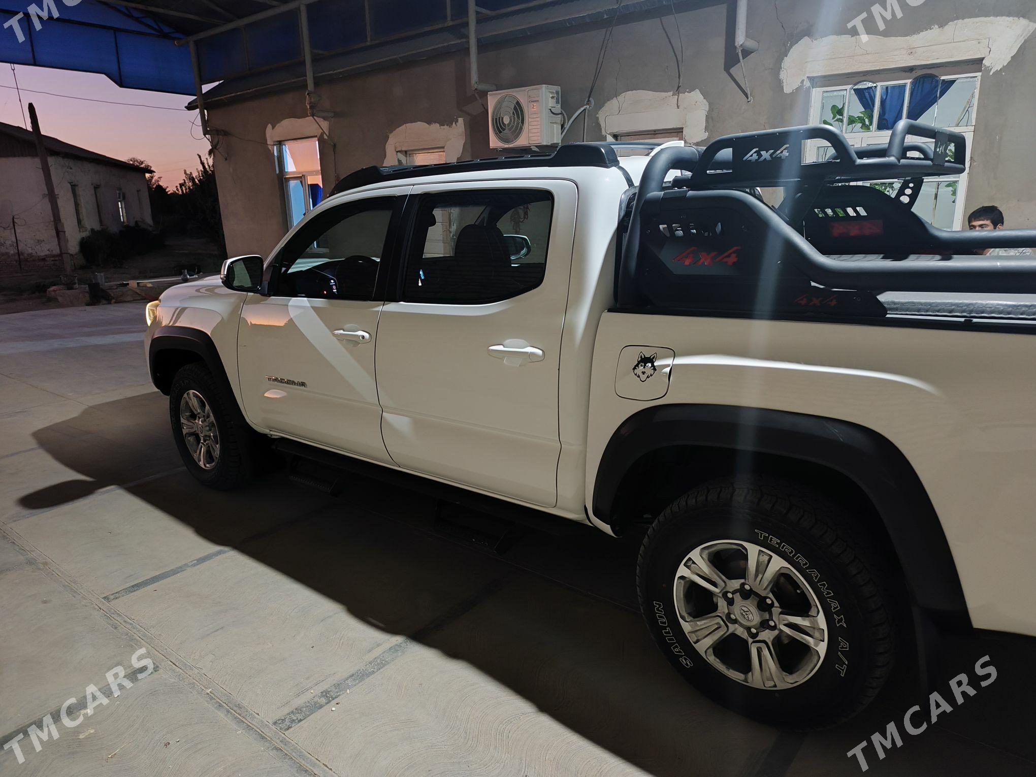Toyota Tacoma 2019 - 430 000 TMT - Мары - img 4
