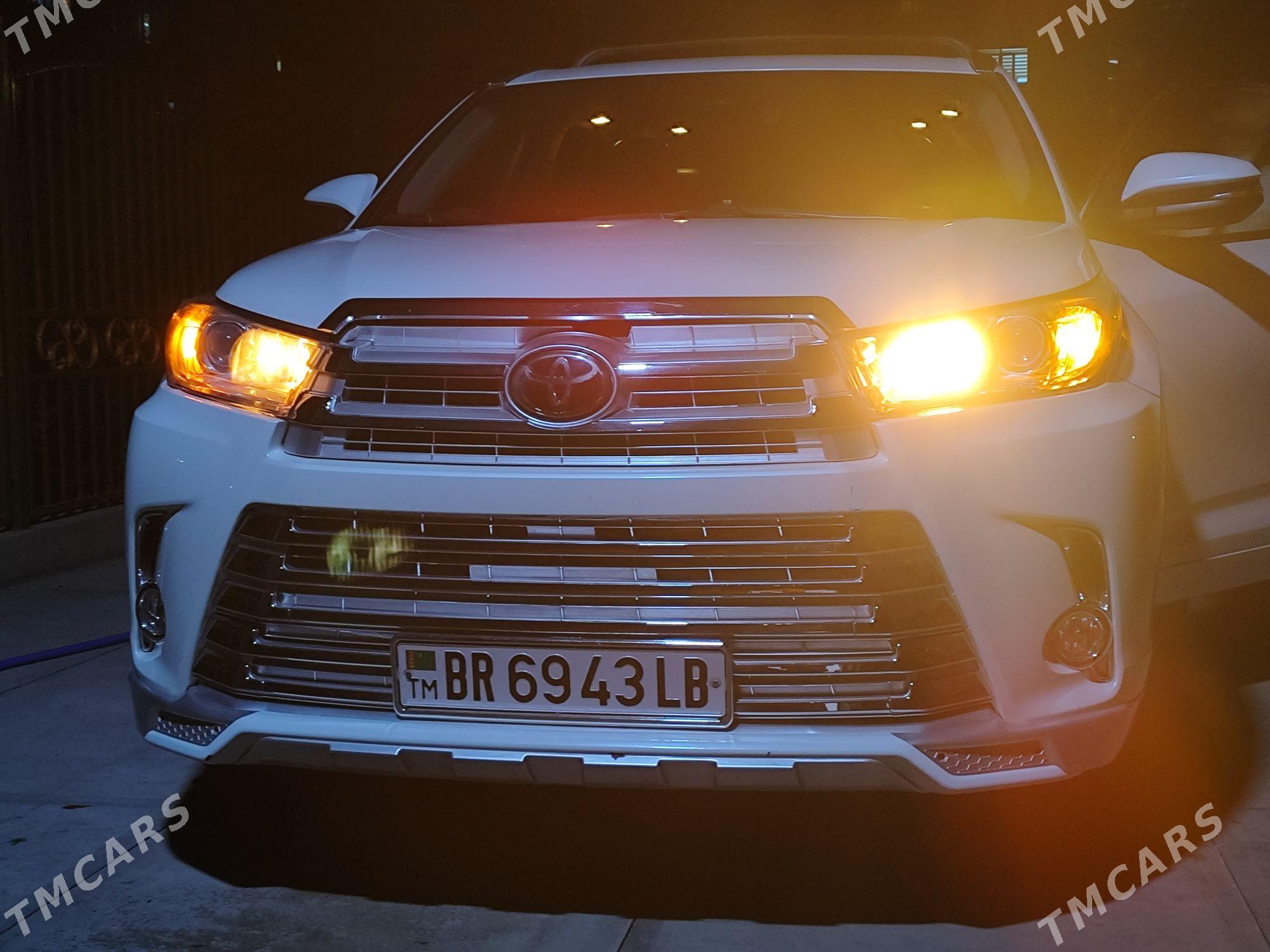 Toyota Highlander 2017 - 500 000 TMT - Туркменабат - img 3