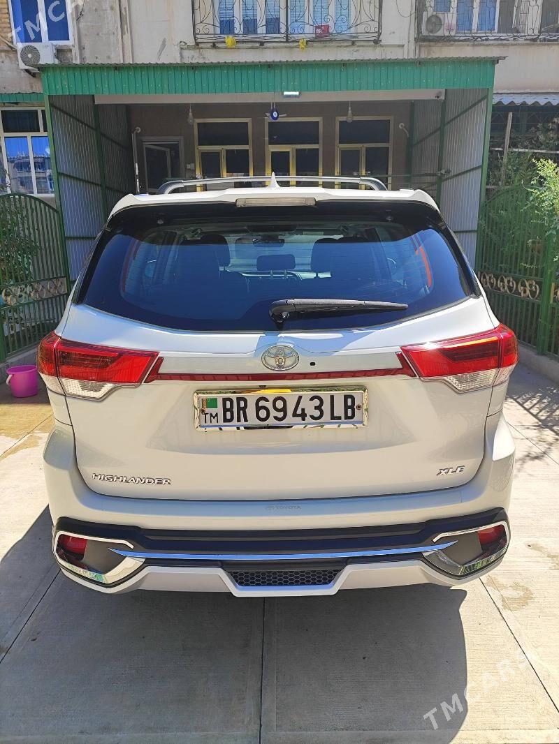 Toyota Highlander 2017 - 500 000 TMT - Туркменабат - img 4