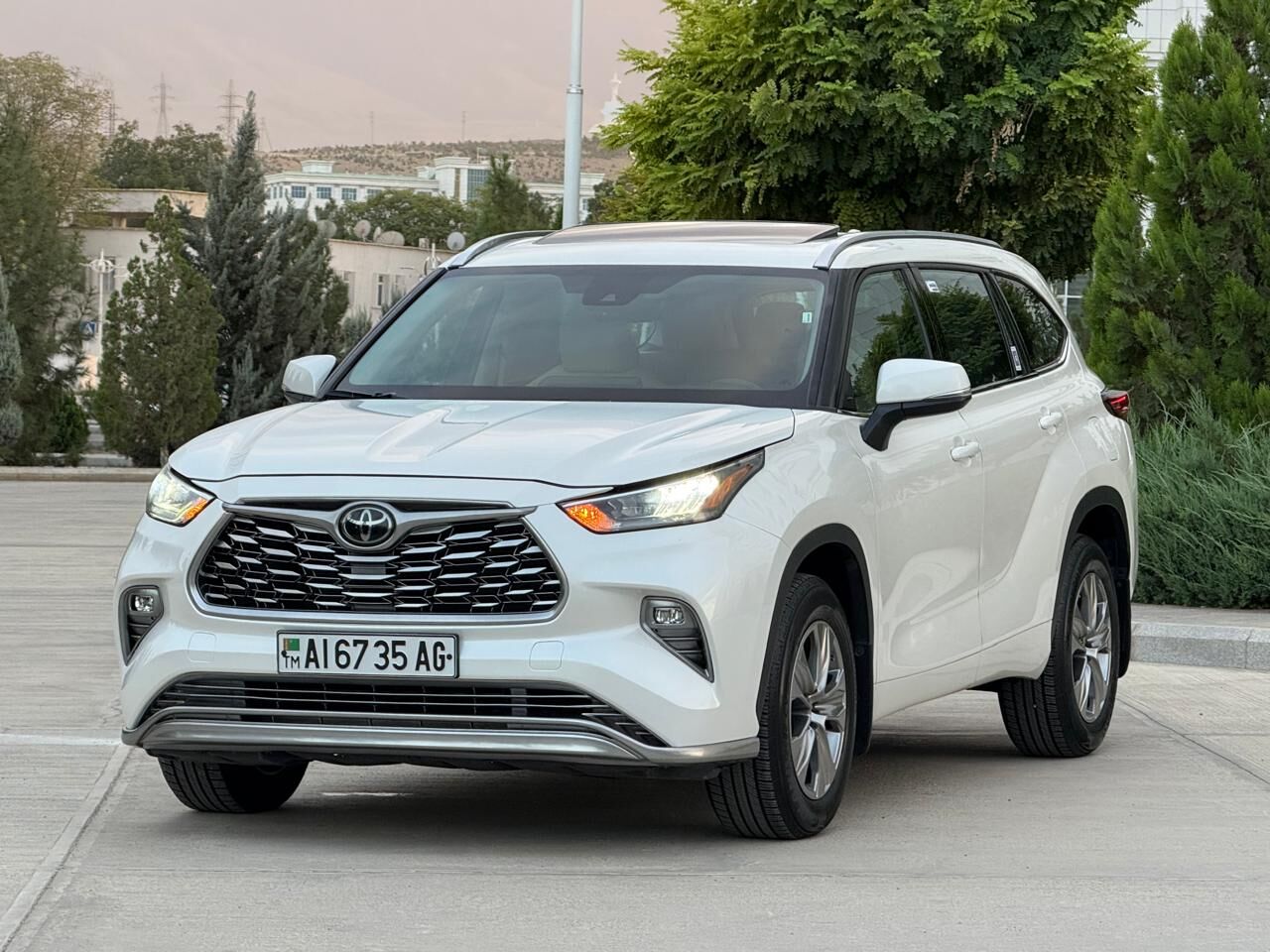 Toyota Highlander 2021 - 615 000 TMT - Aşgabat - img 2