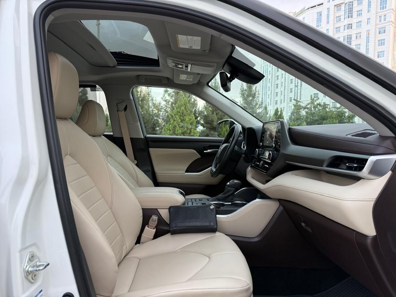 Toyota Highlander 2021 - 615 000 TMT - Aşgabat - img 9