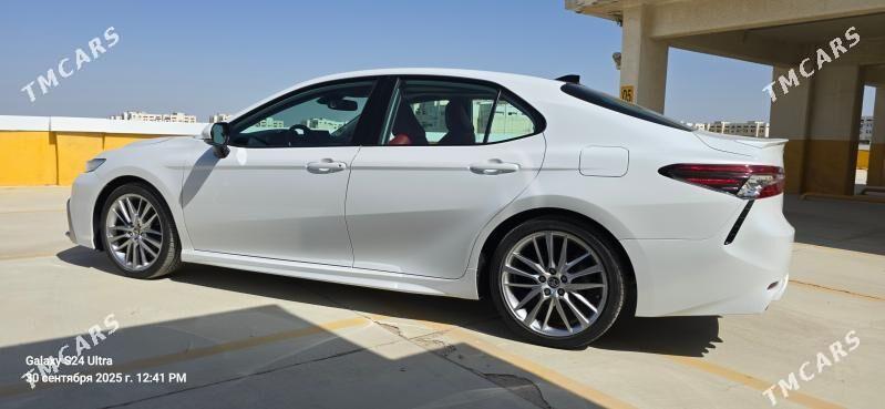 Toyota Camry 2023 - 540 000 TMT - Ашхабад - img 2