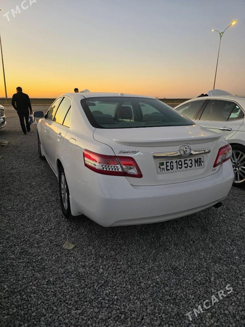 Toyota Camry 2011 - 200 000 TMT - Мары - img 4