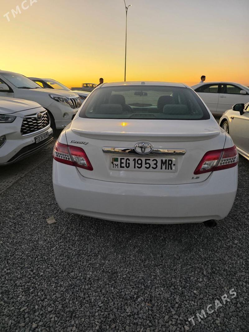 Toyota Camry 2011 - 200 000 TMT - Мары - img 3