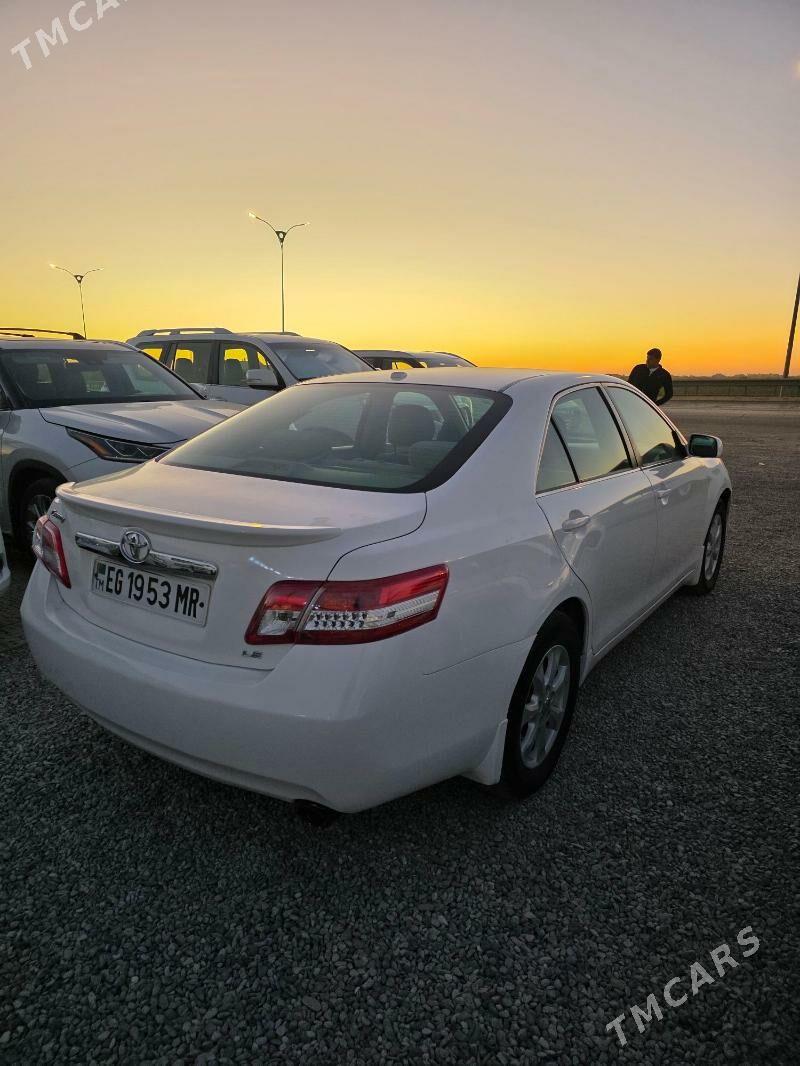 Toyota Camry 2011 - 200 000 TMT - Мары - img 2