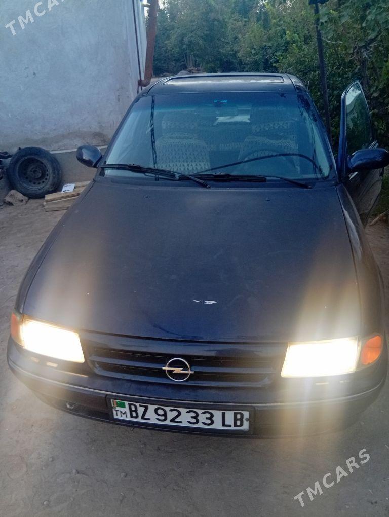 Opel Astra 1992 - 40 000 TMT - Сакар - img 7
