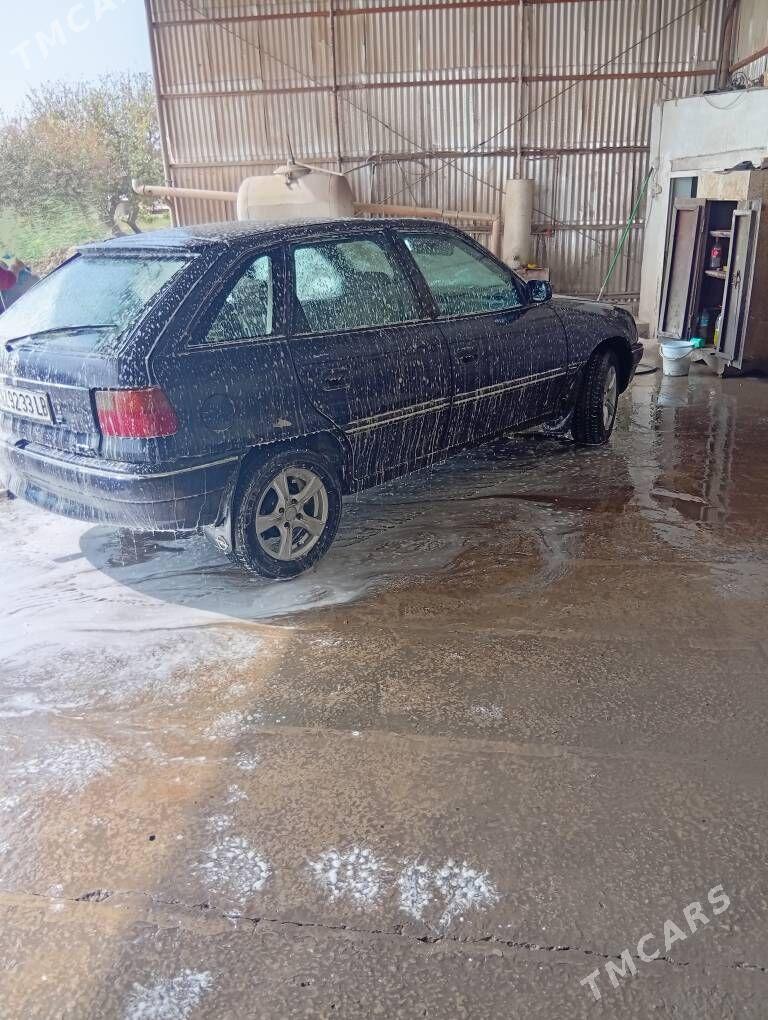 Opel Astra 1992 - 40 000 TMT - Сакар - img 8
