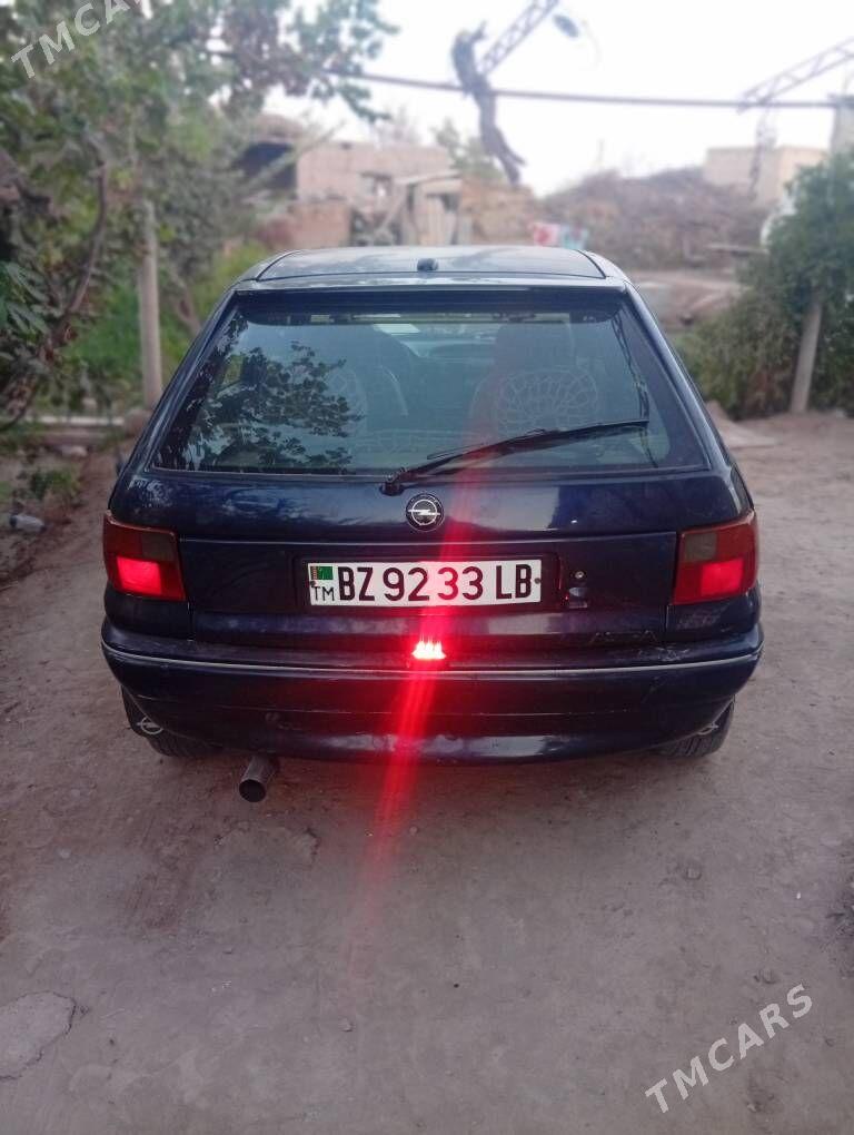 Opel Astra 1992 - 40 000 TMT - Сакар - img 9