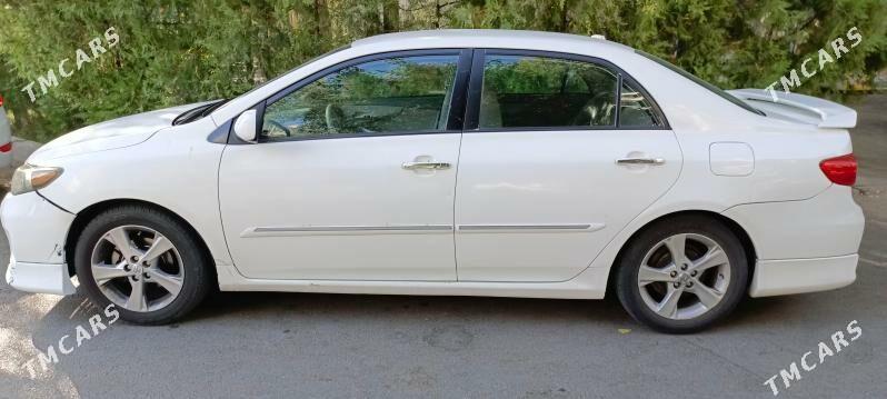 Toyota Corolla 2010 - 135 000 TMT - 8 мкр - img 3