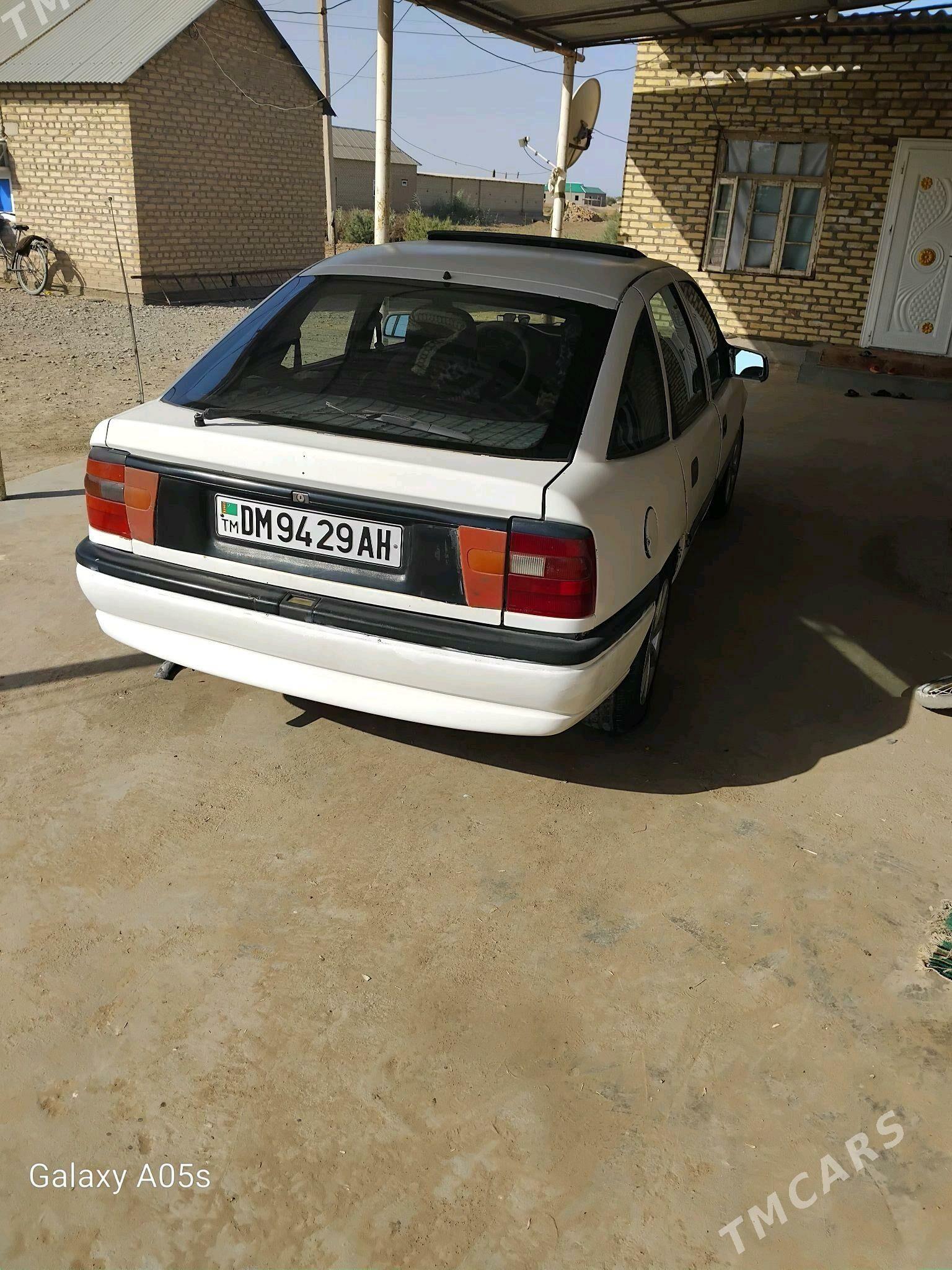 Opel Vectra 1992 - 30 000 TMT - Бабадайхан - img 2