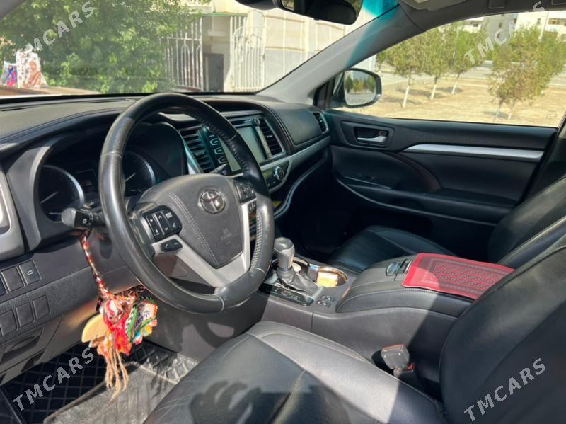 Toyota Highlander 2019 - 520 000 TMT - Ашхабад - img 3