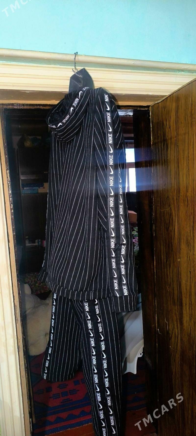 sportiwka krasowka Спортивка - Dänew - img 5