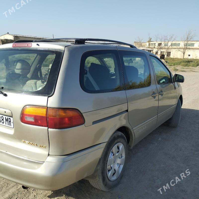 Toyota Sienna 2000 - 150 000 TMT - Каракумский этрап - img 3