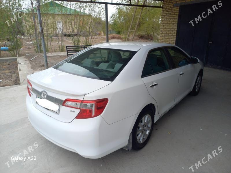 Toyota Camry 2014 - 245 000 TMT - Köneürgenç - img 4