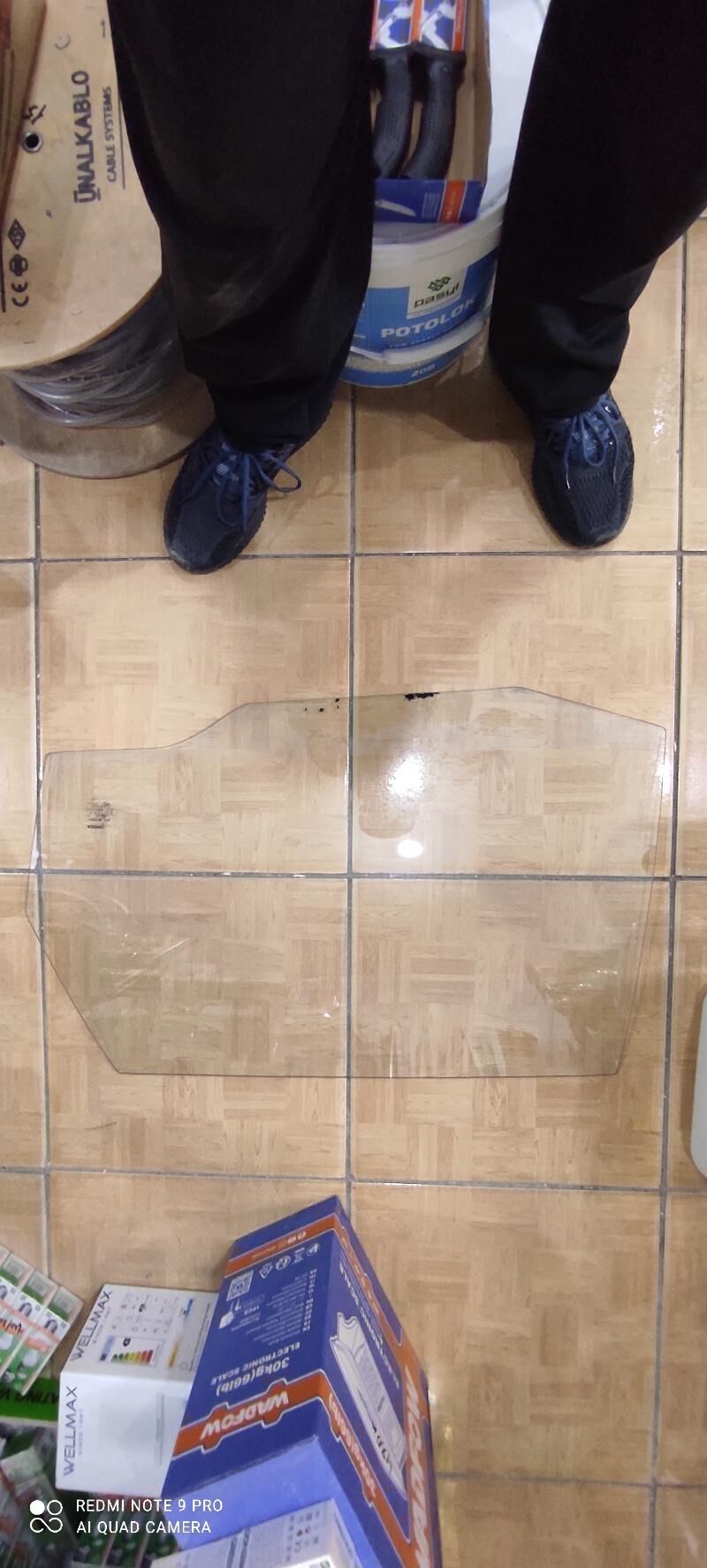 стёкла задние Авенсис (Айна) 300 TMT - Туркменабат - img 1