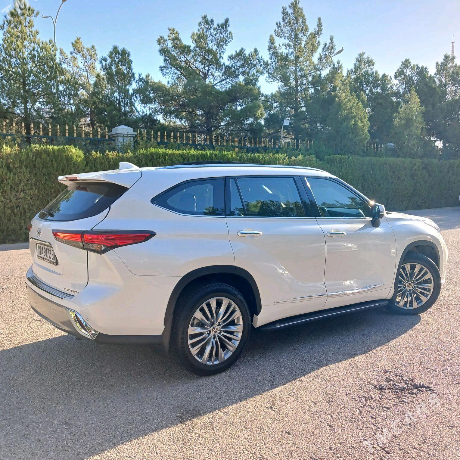 Toyota Highlander 2020 - 620 000 TMT - Балканабат - img 3