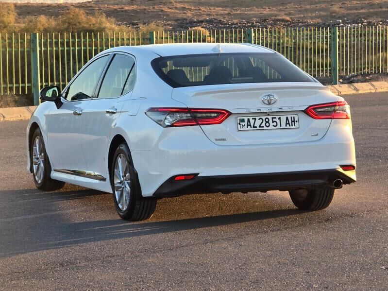 Toyota Camry 2018 - 255 000 TMT - Aşgabat - img 8