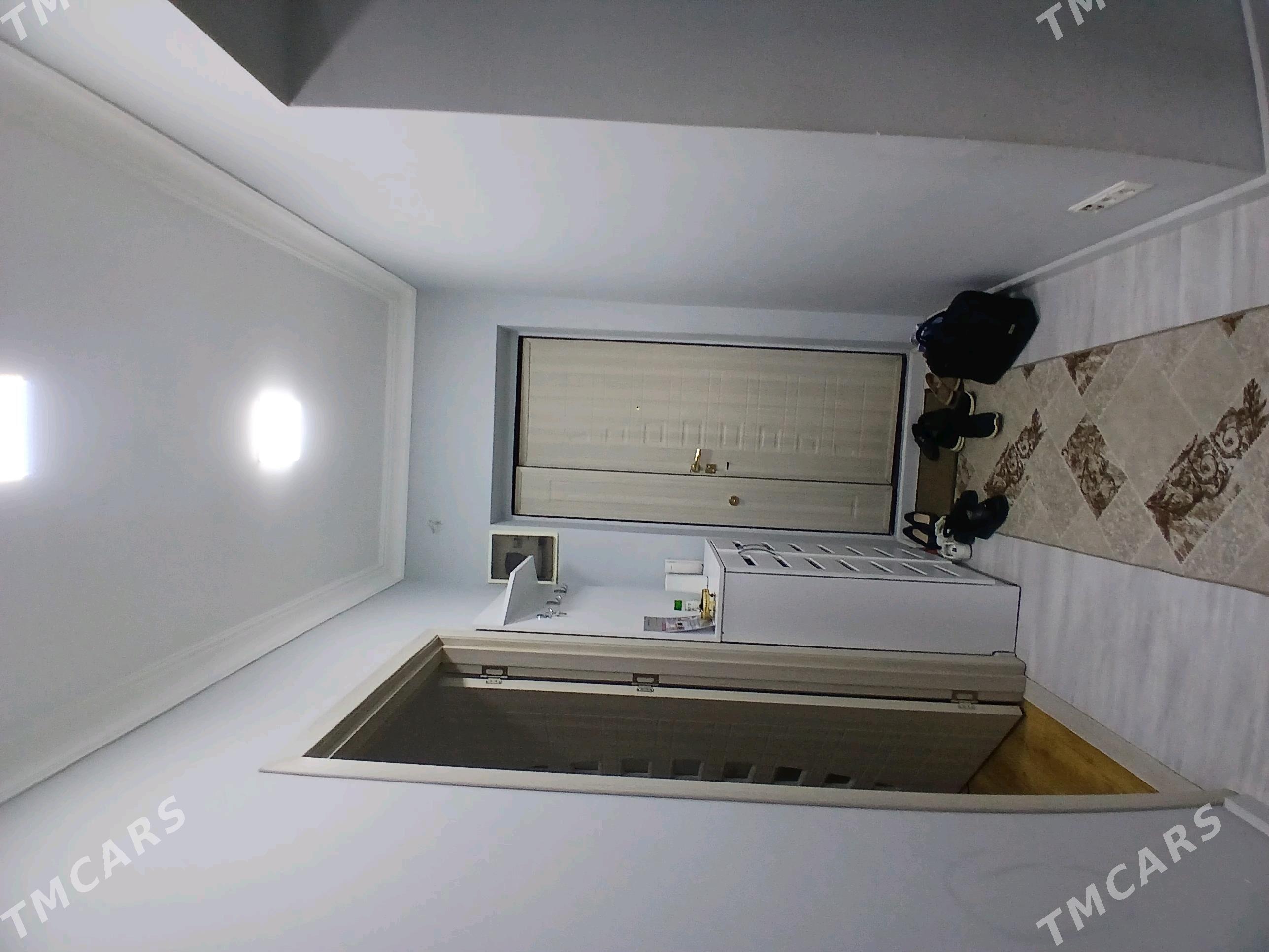 возле Университета - Ашхабад - img 10